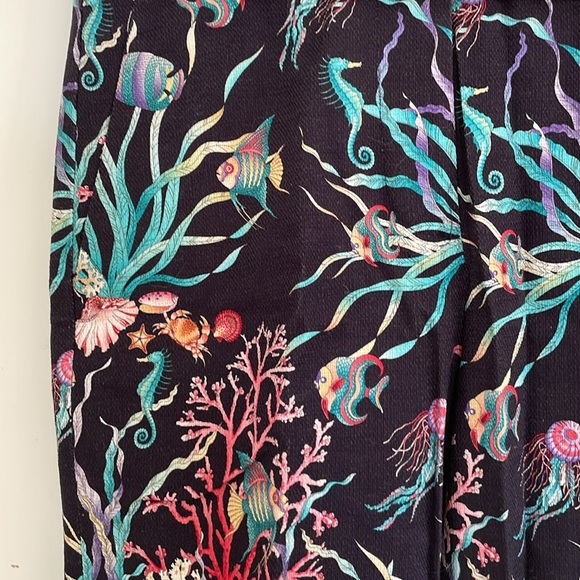 Fish patterned cotton cropped j. crew pants, never worn but no tags. - Picture 2 of 6